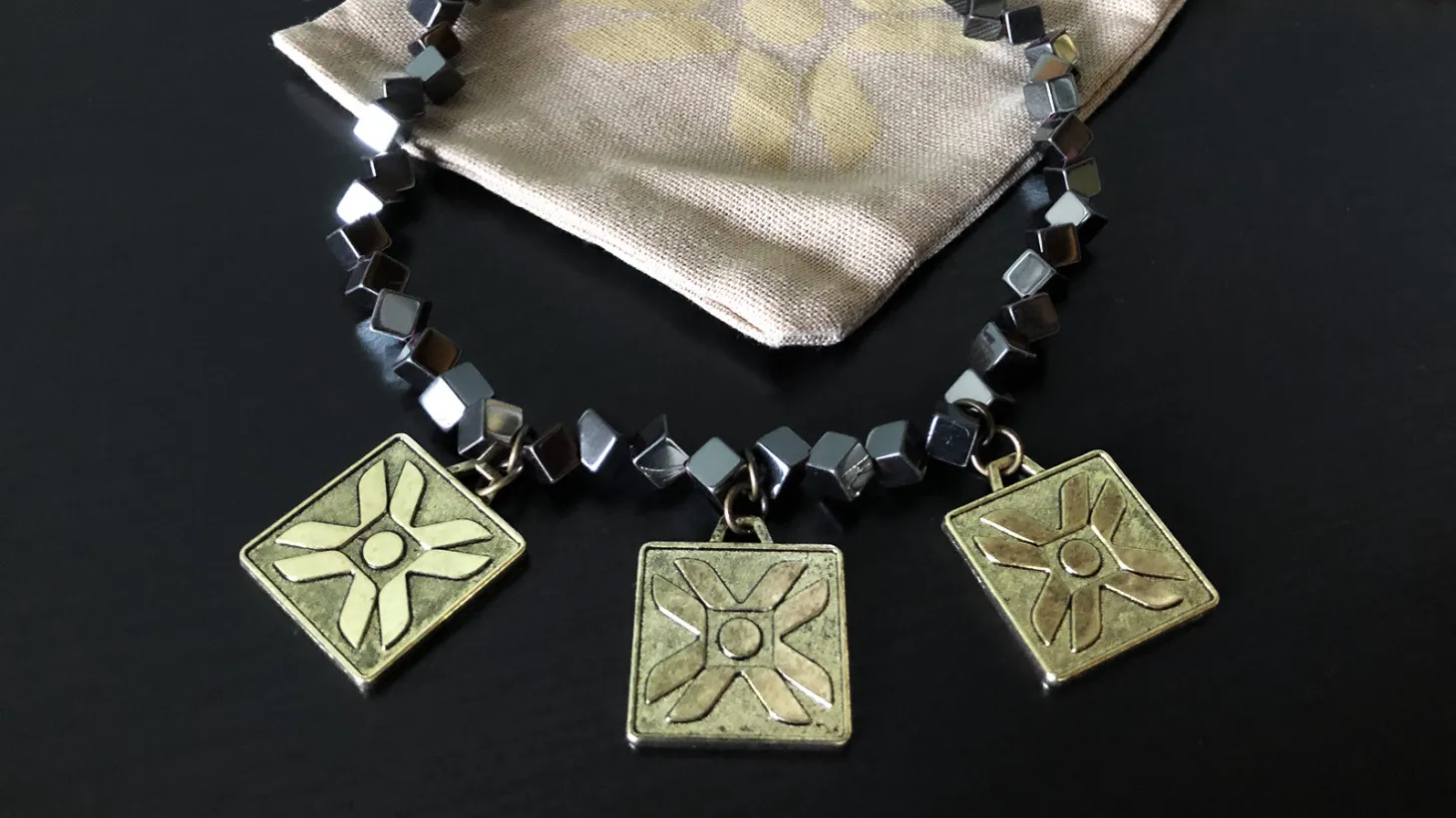 Unboxing The Destiny 2: Shadowkeep Collector’s Edition