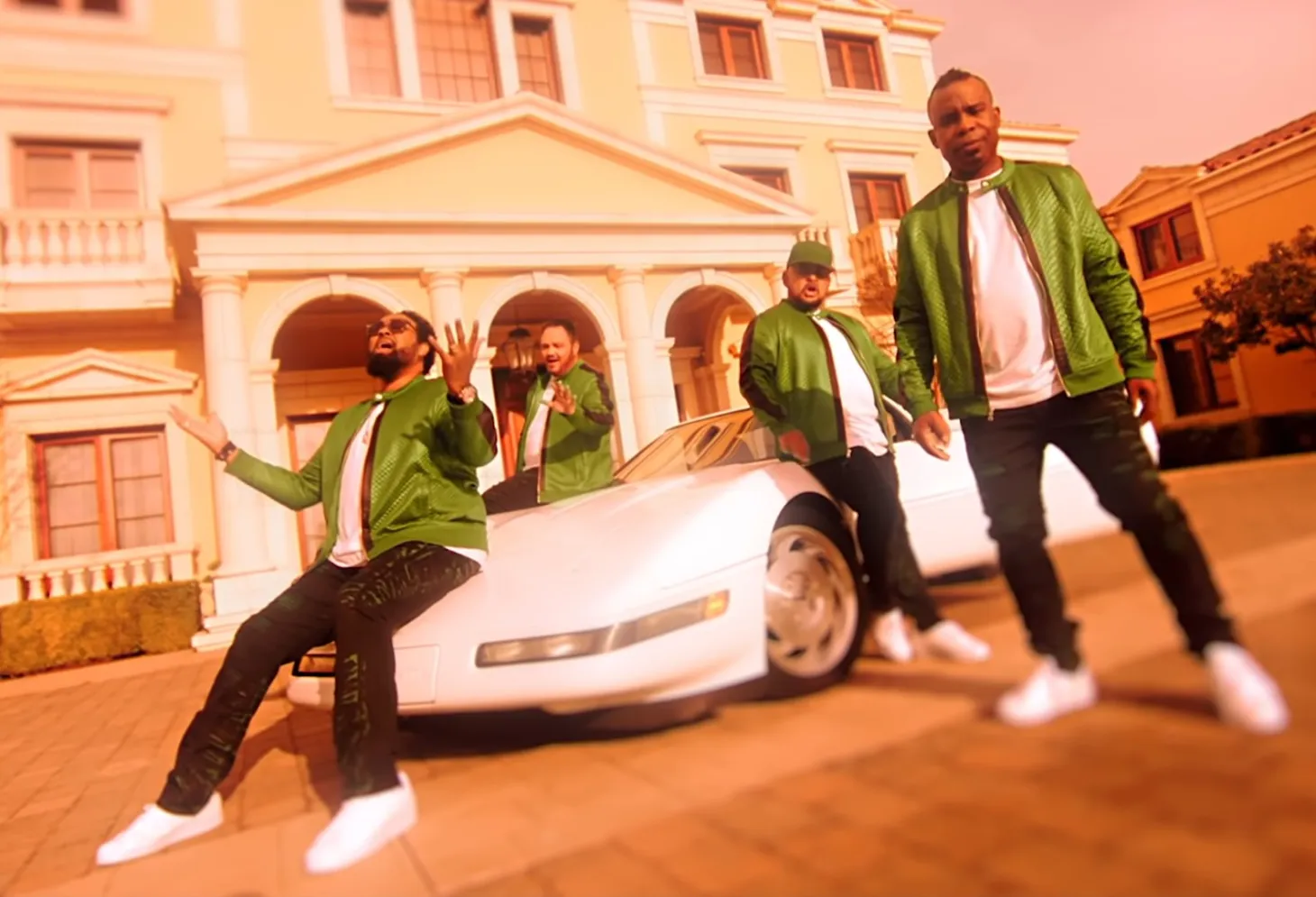 Xbox Takes Us Back to the '90s With This All-4-One R&B Remix