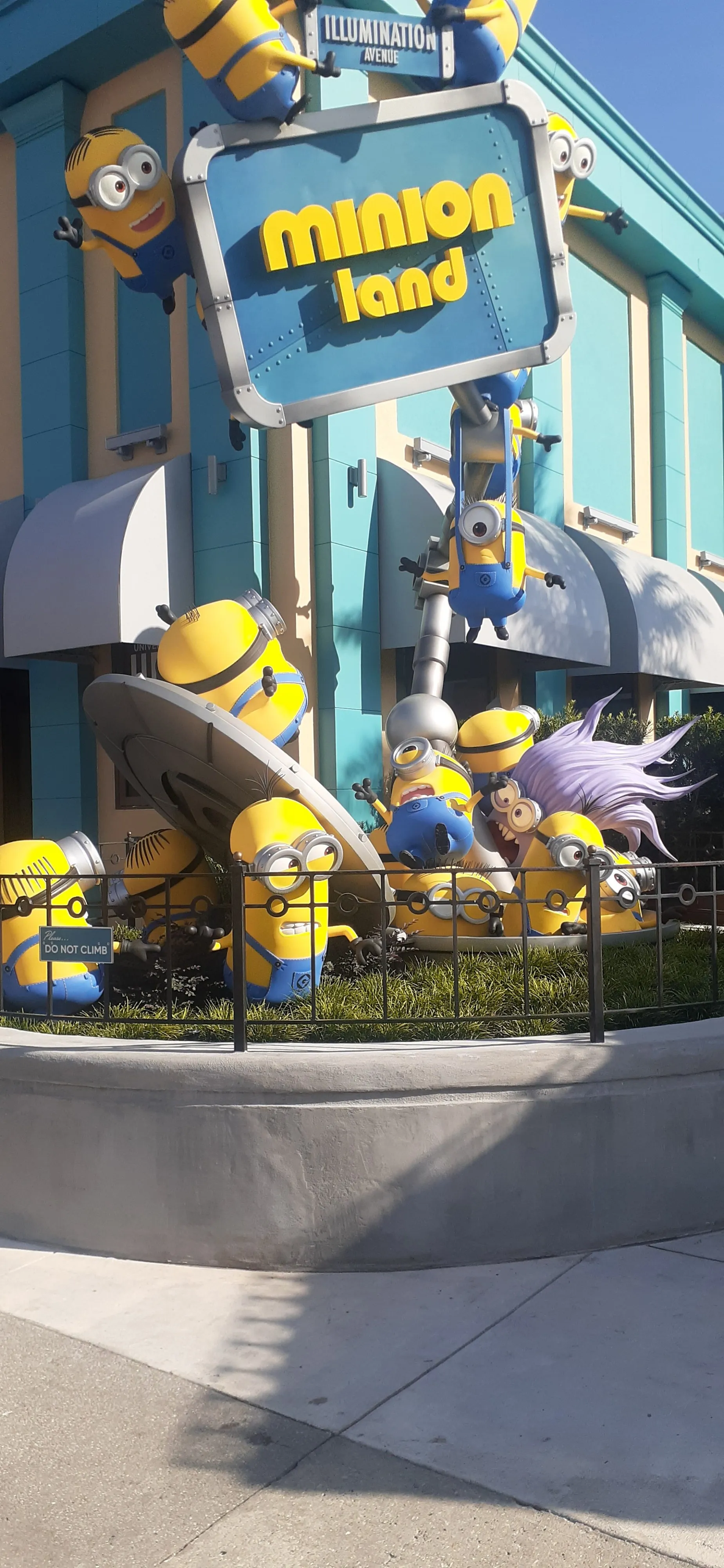 minion land