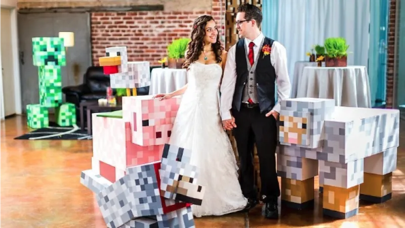Couple Gets Married In Minecraft-Themed Wedding, Makes Everyone Jealous ...